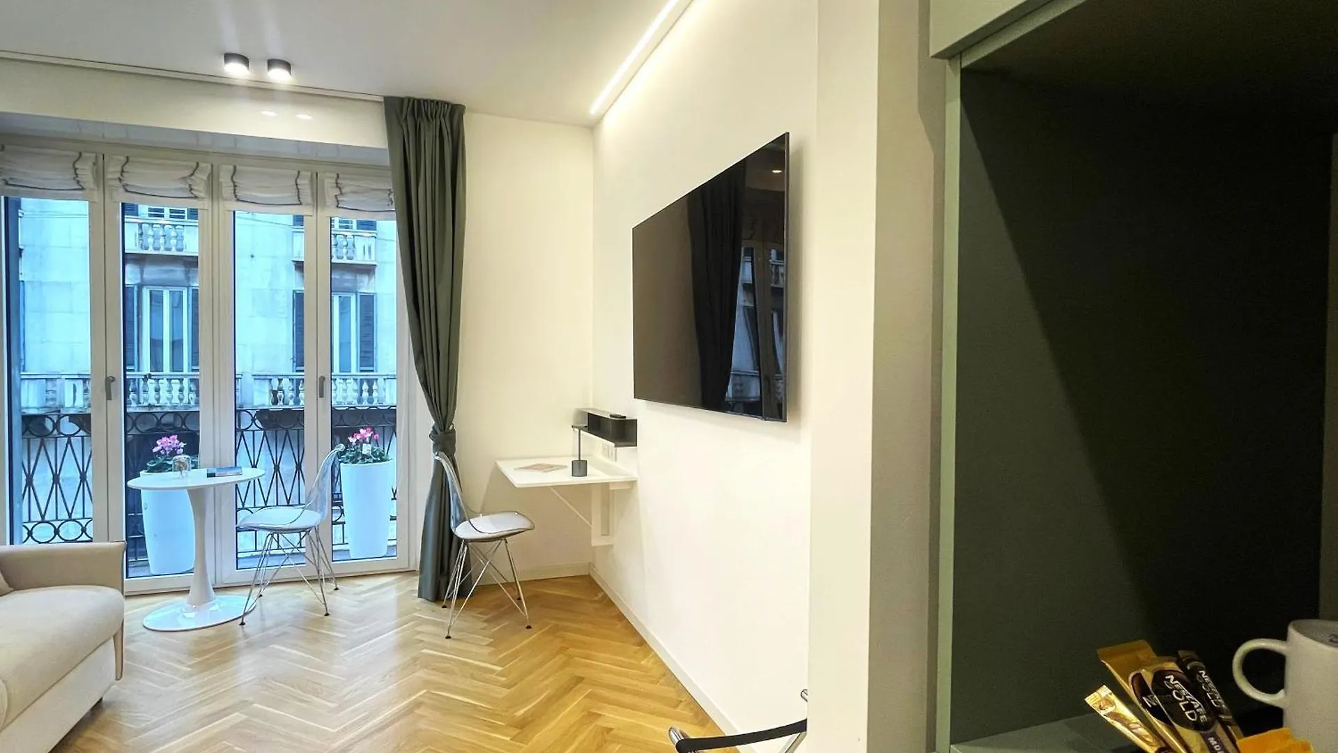 B And G San Babila- Luxury In The Heart Of Milano - Design District Hotel 0*, Milan Italy