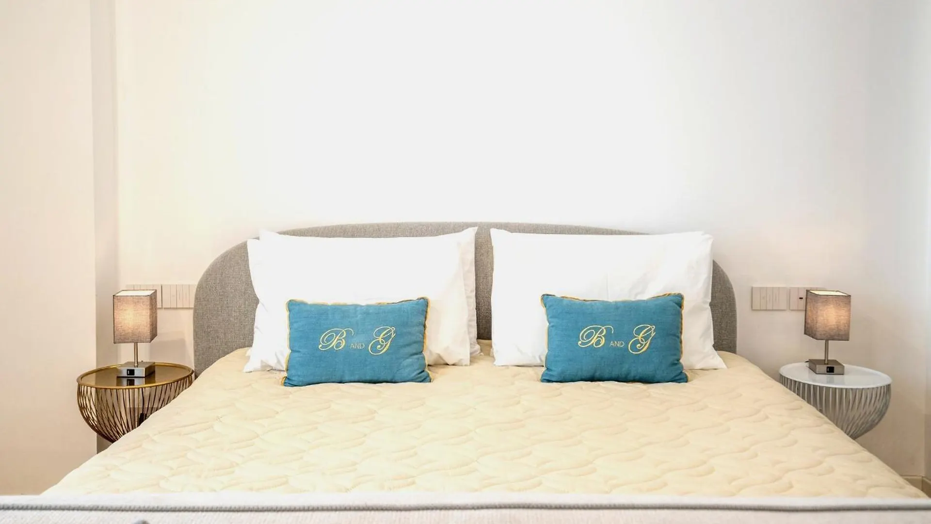 B And G San Babila- Luxury In The Heart Of Milano - Design District Hotell Italien