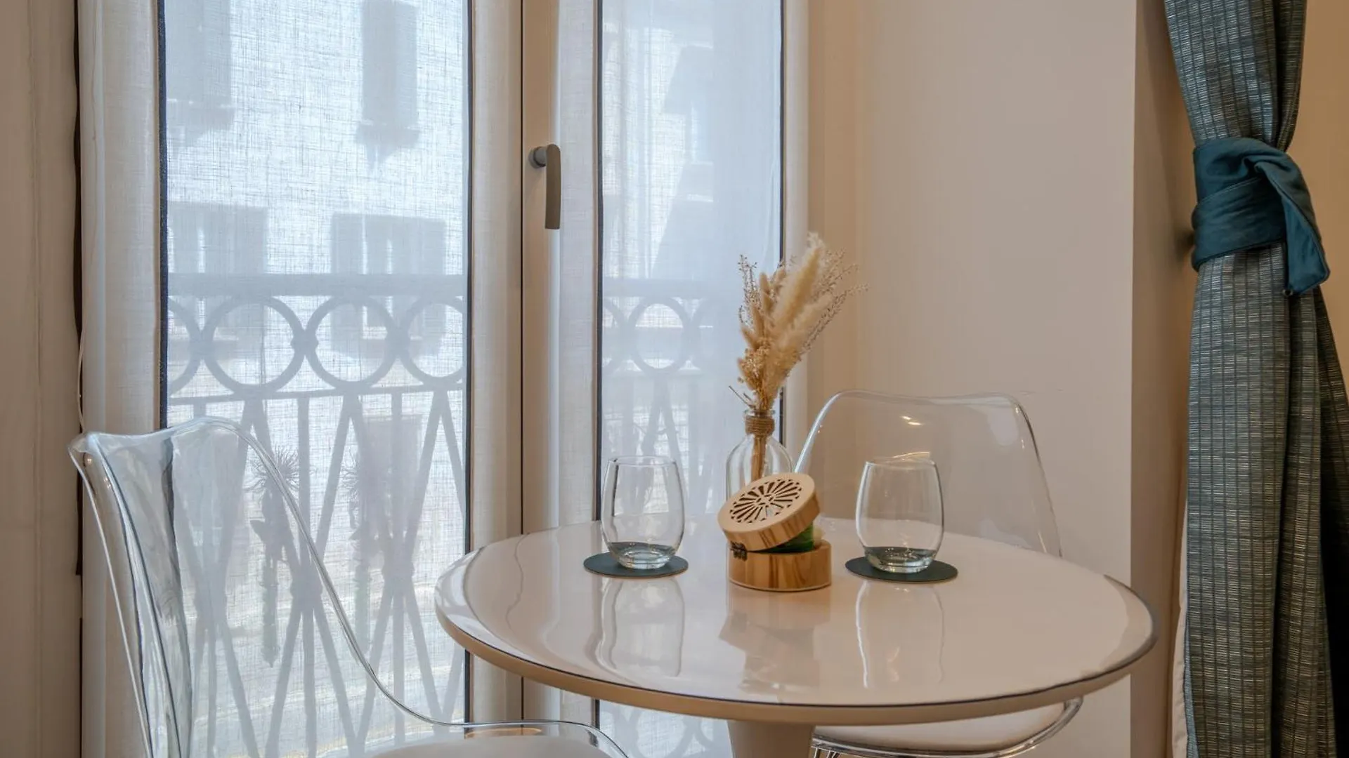 B And G San Babila- Luxury In The Heart Of Milano - Design District Hotell Italien