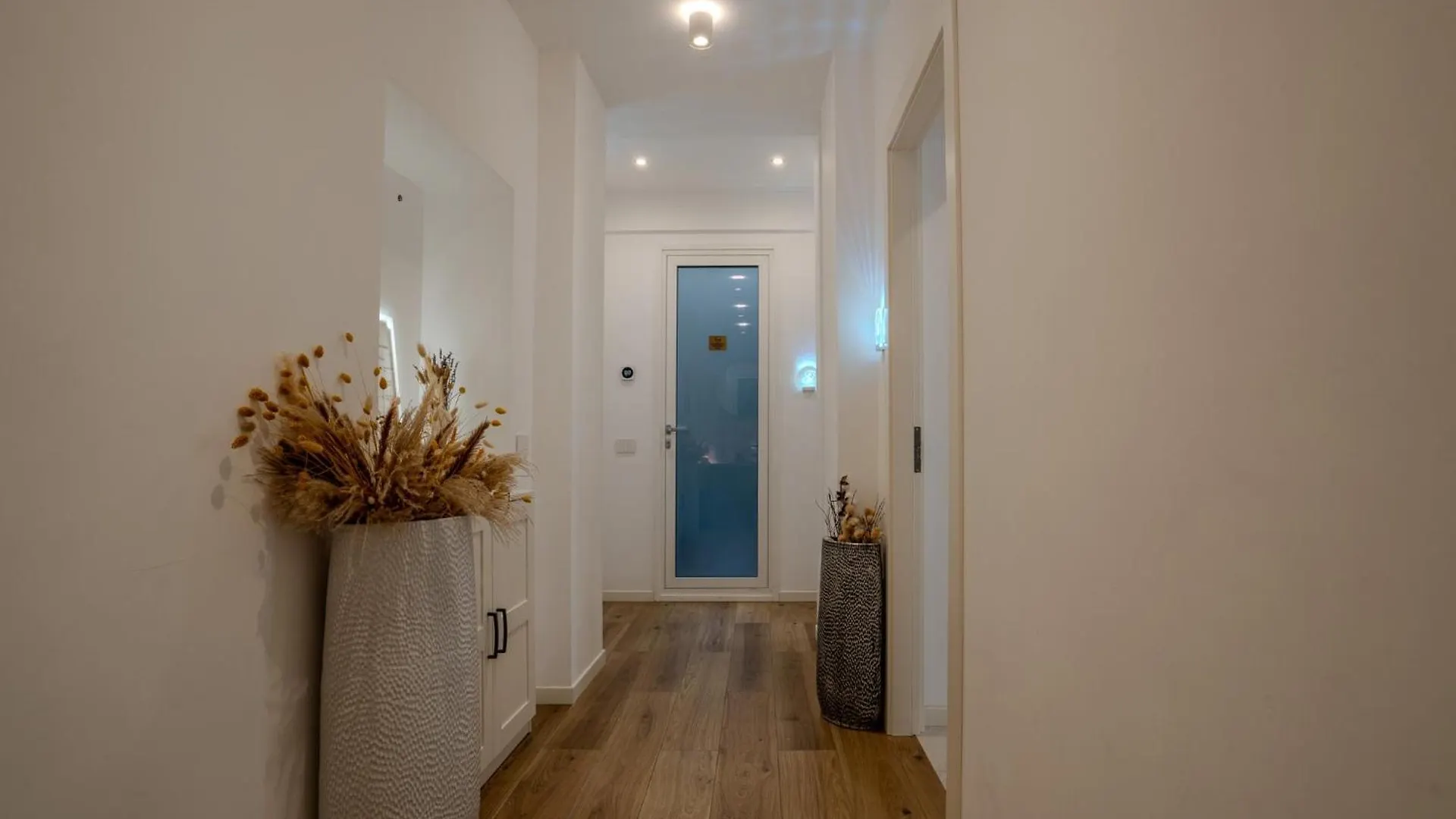 Pensionat B And G San Babila- Luxury In The Heart Of Milano - Design District Hotell