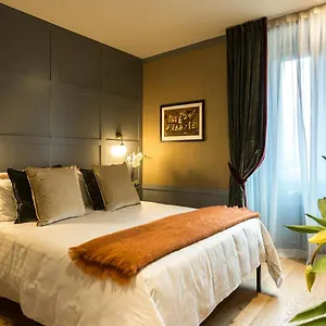 Living 2*, Milán Italia