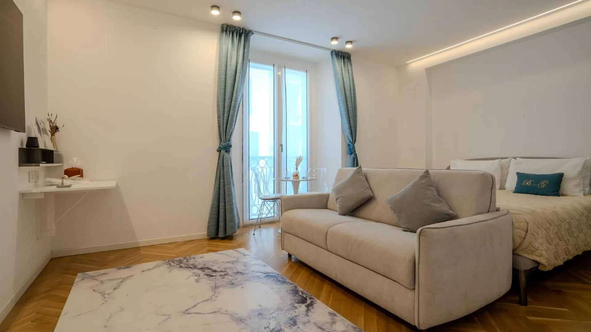 Hotel B And G San Babila- Luxury In The Heart Of Milano - Design District Italia